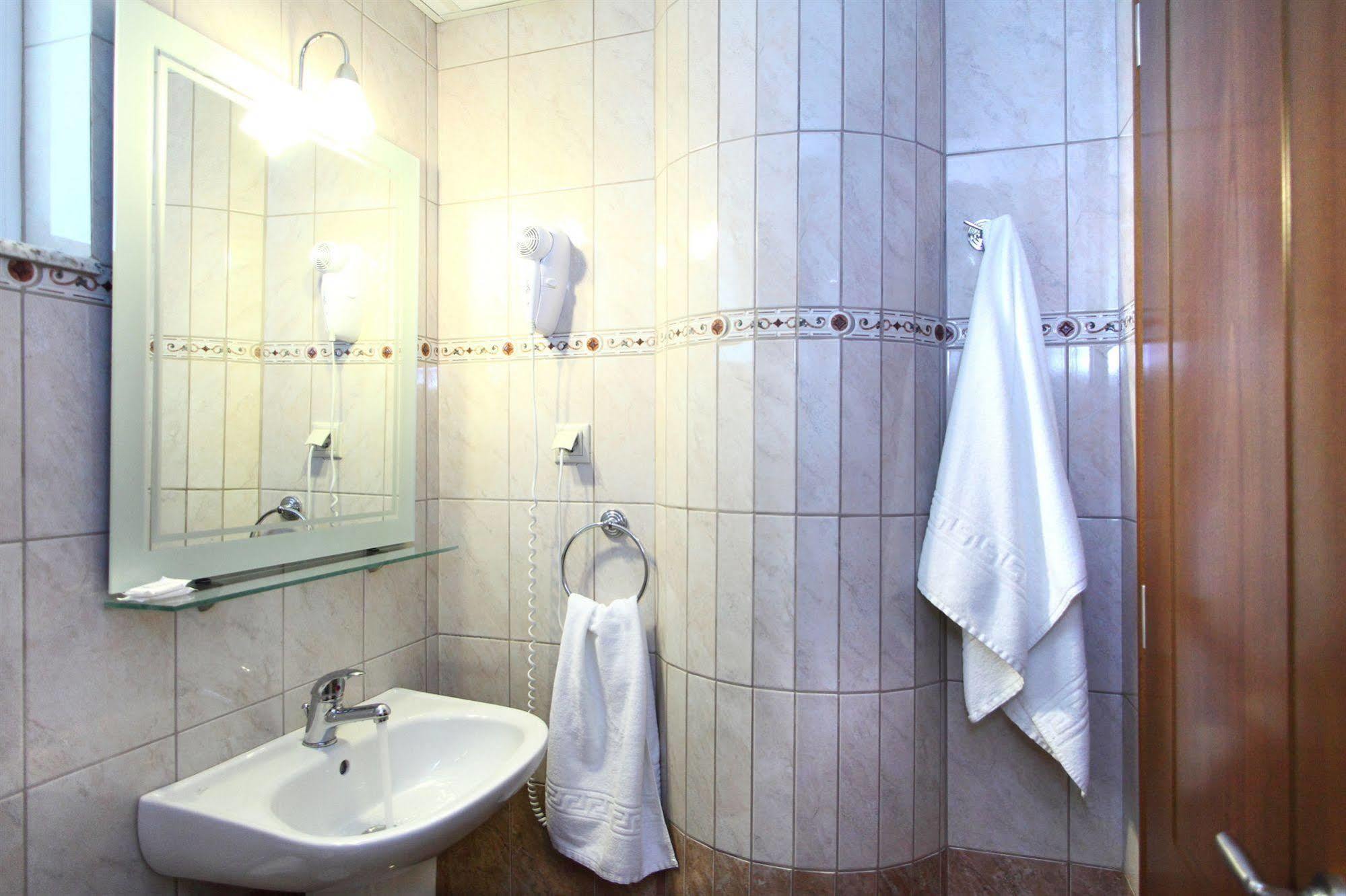 Elektra Hotel 3*